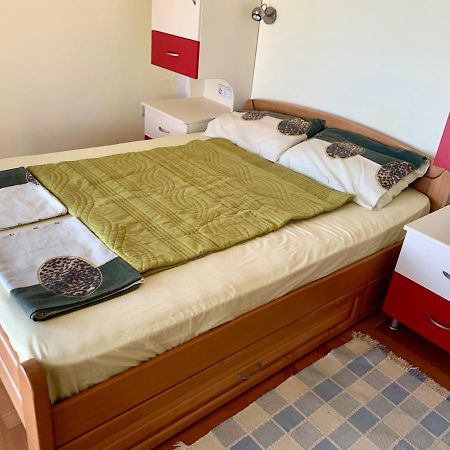 Blue Sky Apartment Petrovac Екстер'єр фото